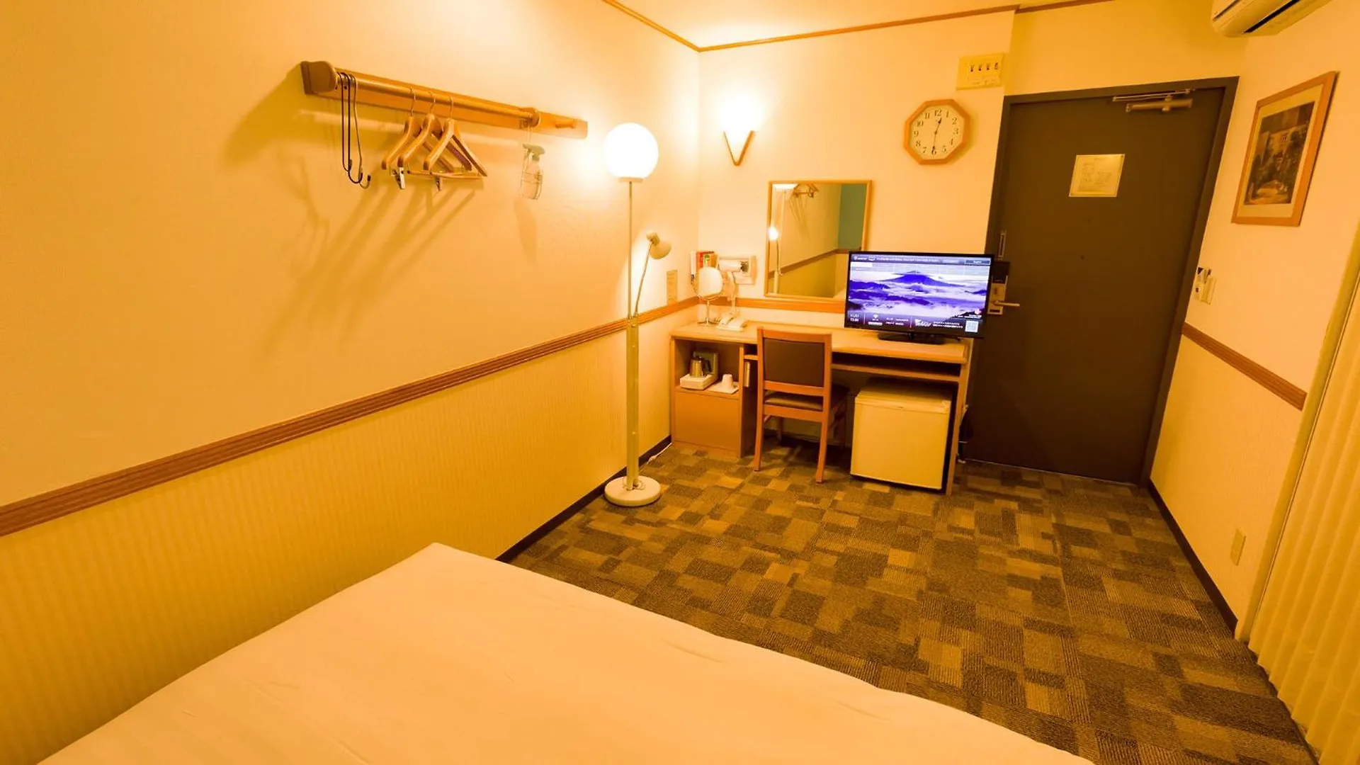 Hotel Toyoko Inn Yokohama Stadium Mae No 1